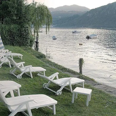 Hotel Albergo Riviera 3*