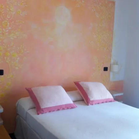 酒店 Albergo Riviera 3*